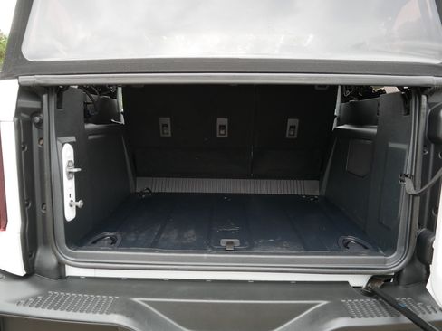Used 2024 Ford Bronco Black Diamond AWD/4WD image 18