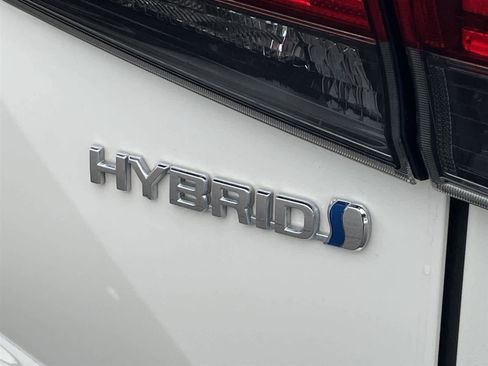 Used 2020 Toyota Highlander XLE image 10