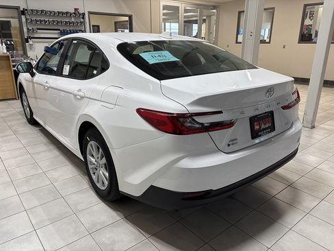 New 2026 Toyota Camry LE w/ Convenience Package AWD/4WD image 2