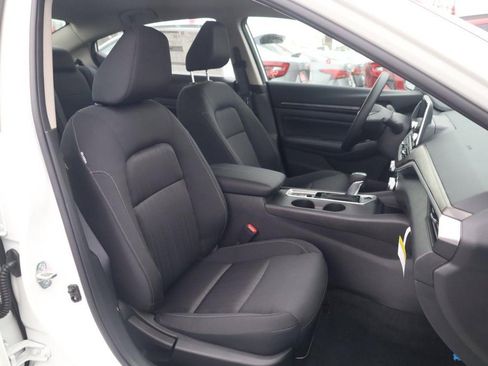 New 2026 Nissan Altima 2.5 SV AWD/4WD image 22