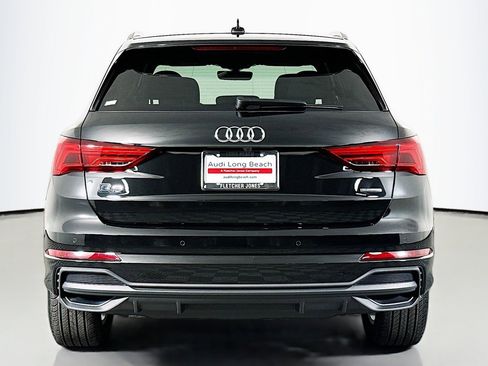Used 2025 Audi Q3 2.0T Premium w/ Convenience Package image 3