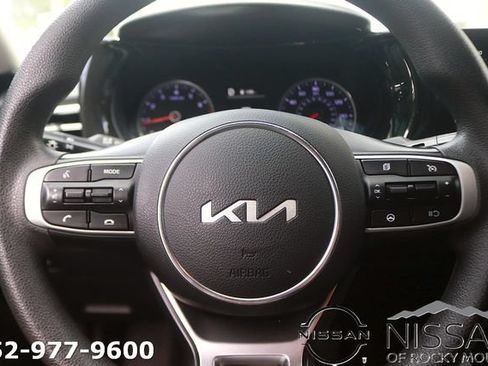 Used 2023 Kia K5 LXS image 14