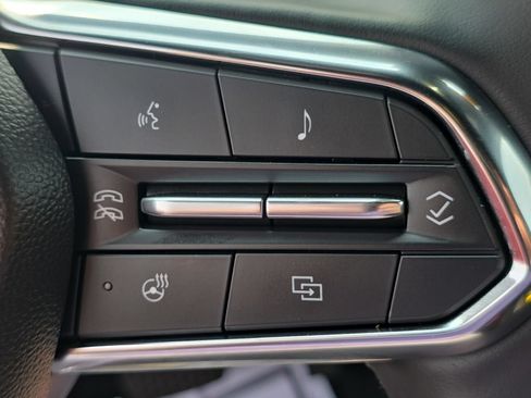 Used 2025 Chevrolet Equinox LT w/ Convenience Package II AWD/4WD image 25