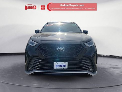 Used 2022 Toyota Highlander XSE AWD/4WD image 9