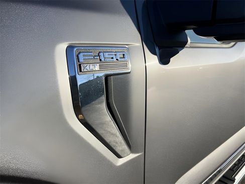 Used 2024 Ford F150 XLT w/ Mobile Office Package image 10