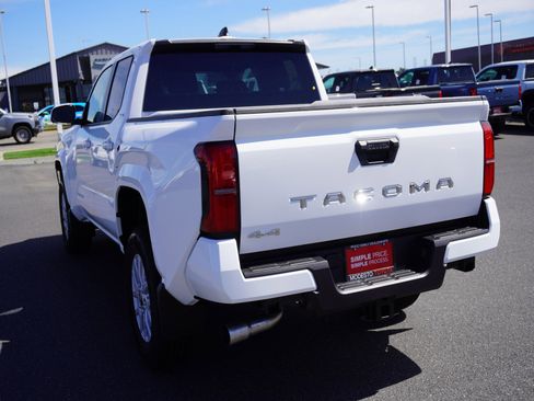 New 2026 Toyota Tacoma SR5 image 9