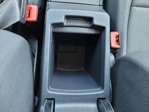 Used 2018 Volkswagen e-Golf SE image 20