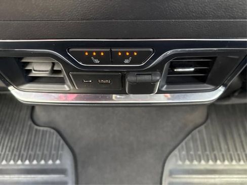 Used 2020 Chevrolet Silverado 1500 High Country w/ Technology Package image 28