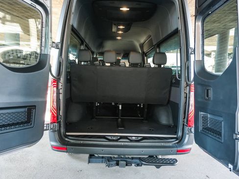 Used 2024 Mercedes-Benz Sprinter 2500 image 28