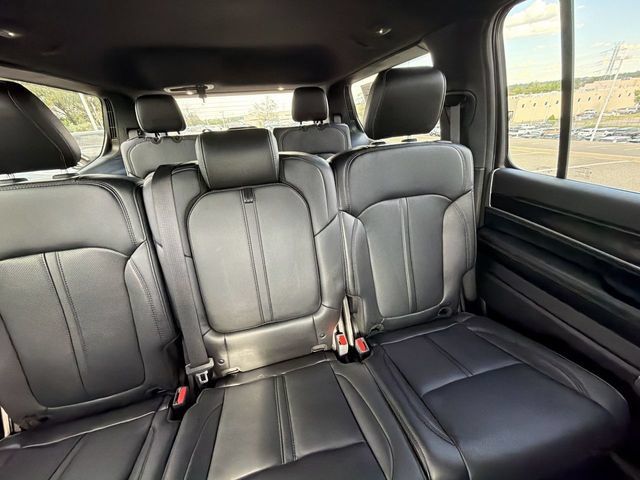 Used 2023 Jeep Wagoneer 4WD image 17