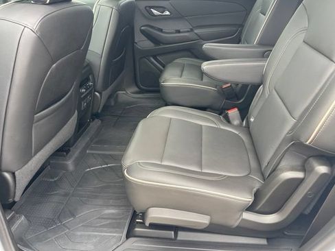 Used 2023 Chevrolet Traverse Premier AWD/4WD image 20