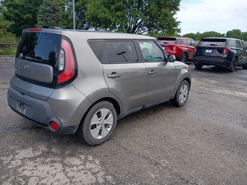Used 2016 Kia Soul FWD image 6