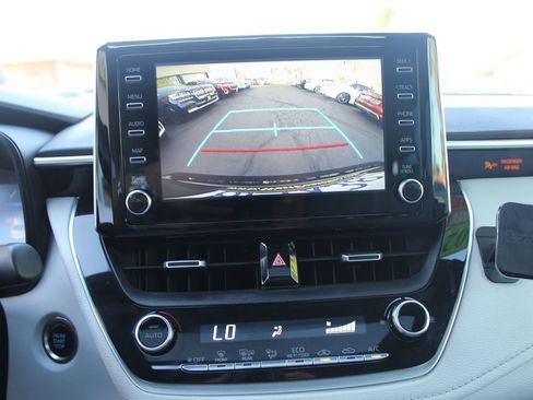 Used 2020 Toyota Corolla SE FWD image 28