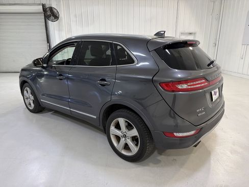 Used 2018 Lincoln MKC Premiere image 3