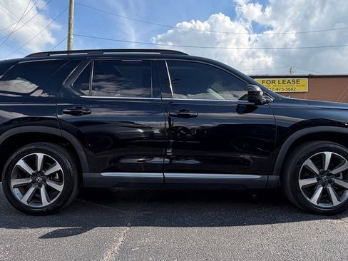 Used 2023 Honda Pilot Elite image 9