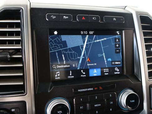Used 2018 Ford F150 Platinum w/ Equipment Group 701A Luxury AWD/4WD image 7