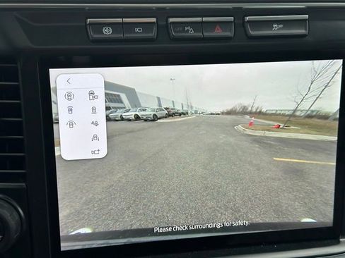 Used 2024 Ford F350 Limited image 24