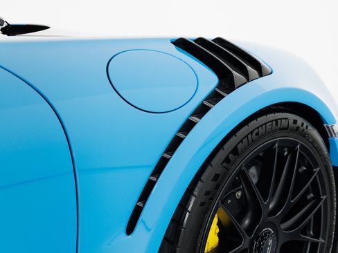 Used 2018 Porsche 911 GT2 RS RWD image 65