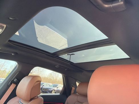 New 2026 Genesis GV70 2.5T Advanced image 32