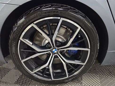 Used 2021 BMW M550i xDrive w/ Executive Package AWD/4WD image 16
