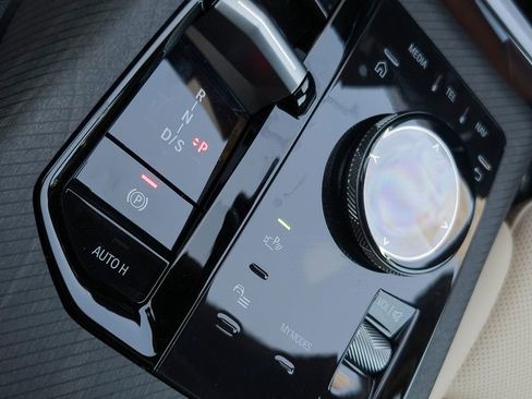 New 2026 BMW X3 xDrive30 w/ Premium Package image 10