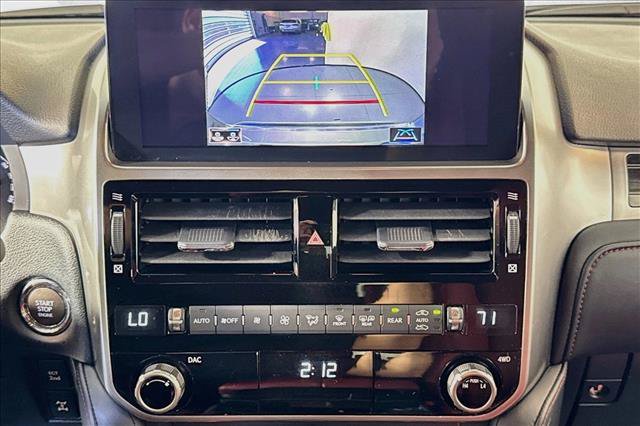 Used 2023 Lexus GX 460 Premium w/ Premium Package AWD/4WD image 14