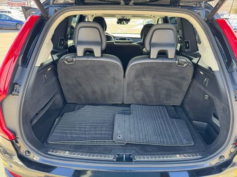 Used 2017 Volvo XC90 T6 Momentum w/ Vision Package image 30