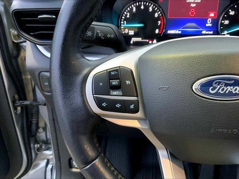 Used 2022 Ford Explorer XLT image 22