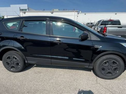 Used 2017 Ford Escape S FWD image 3