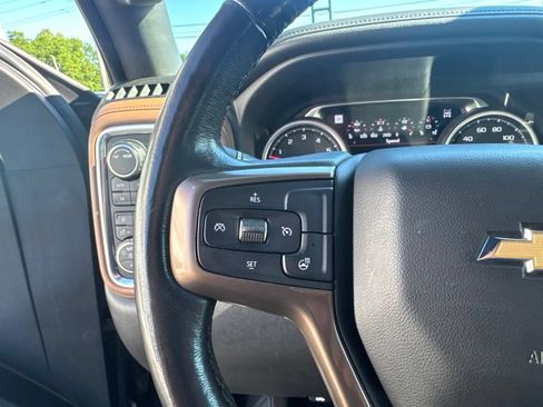 Used 2021 Chevrolet Silverado 1500 High Country AWD/4WD image 33