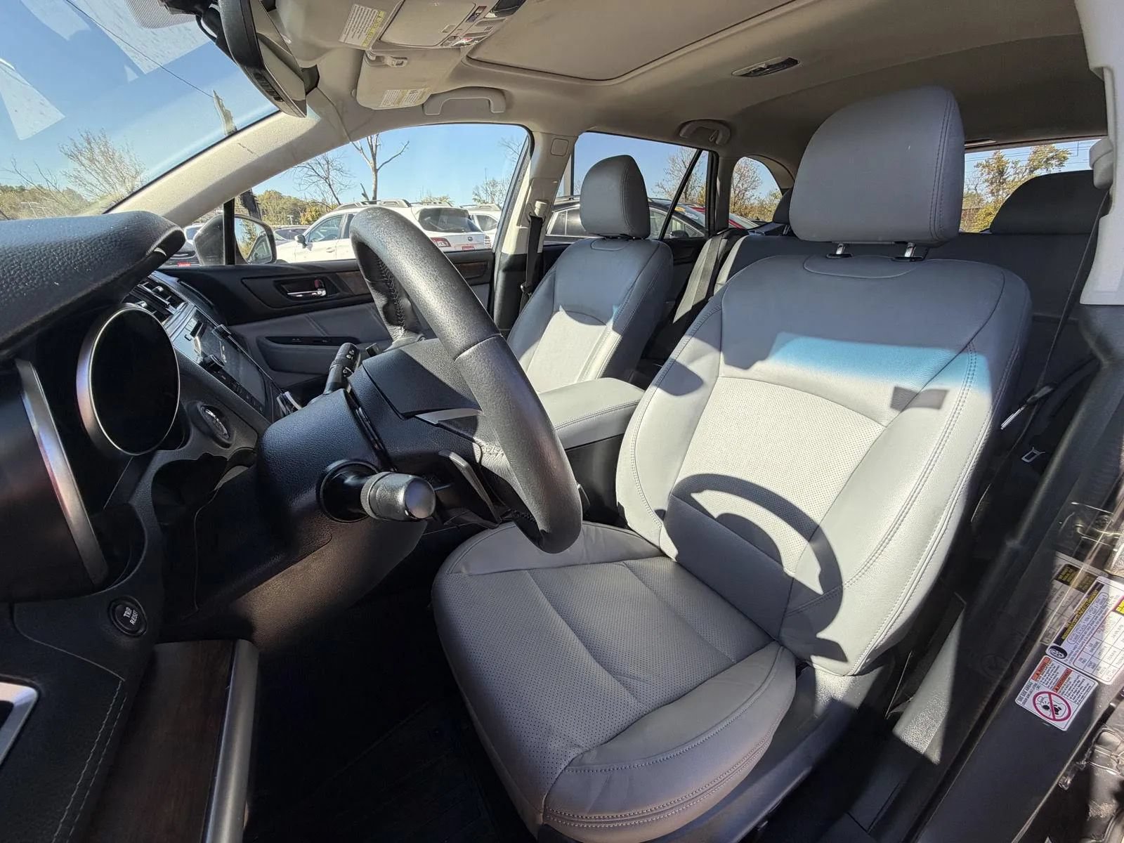 Used 2018 Subaru Outback 2.5i Limited AWD/4WD image 14