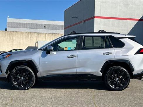 Certified 2023 Toyota RAV4 SE image 8