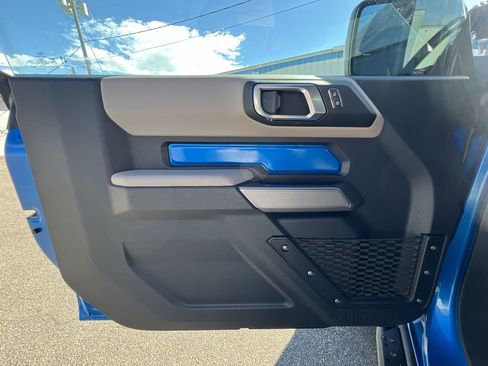 Used 2022 Ford Bronco Wildtrak image 21