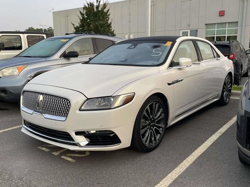 Used 2019 Lincoln Continental Reserve FWD image 3