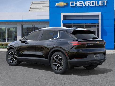 New 2026 Chevrolet Equinox EV LT image 3