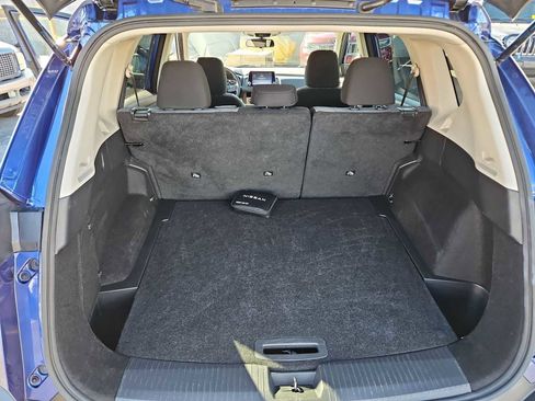 Used 2023 Nissan Rogue SV image 32