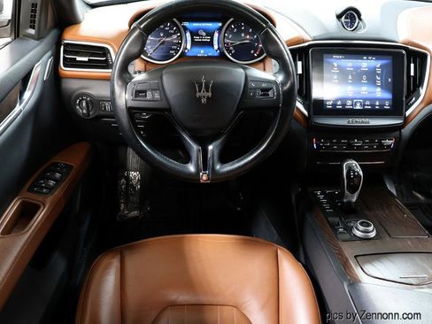 Used 2017 Maserati Ghibli S Q4 AWD/4WD image 22