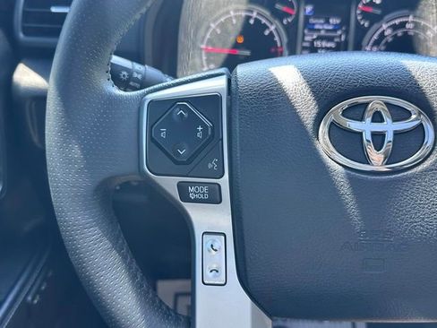 Used 2022 Toyota 4Runner Limited AWD/4WD image 23