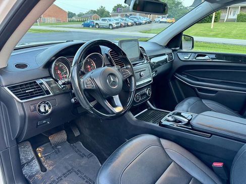 Used 2018 Mercedes-Benz GLS 550 4MATIC image 16