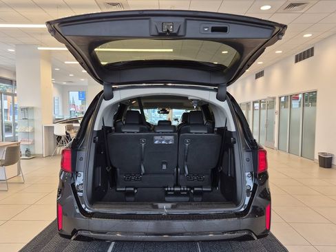 Used 2025 Honda Odyssey EX-L image 9
