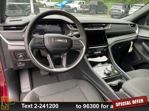 New 2024 Jeep Grand Cherokee Laredo w/ Trailer Tow Package AWD/4WD image 6