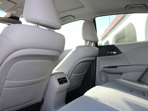 Used 2014 Honda Accord EX-L image 19