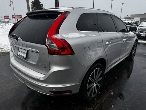 Used 2016 Volvo XC60 T6 w/ Proximity Package image 38