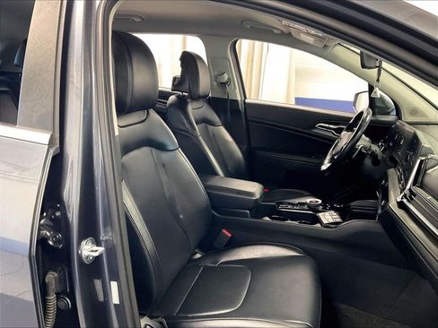 Used 2023 Kia Sportage EX AWD/4WD image 11