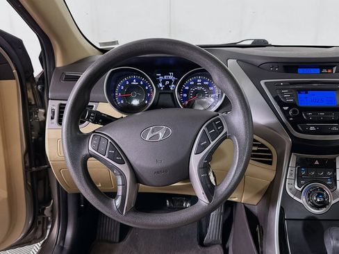 Used 2013 Hyundai Elantra GLS w/ Preferred Pkg FWD image 17