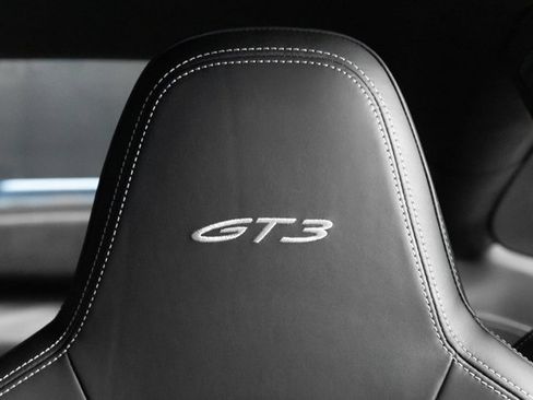 Used 2022 Porsche 911 GT3 image 15