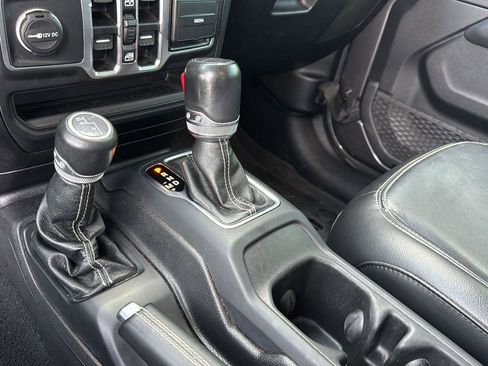 Used 2021 Jeep Gladiator Overland w/ Popular Equipment Package image 25