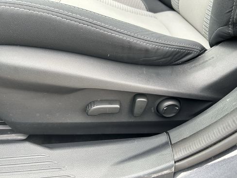 Used 2023 Subaru Outback Premium w/ Tech Package 1 image 21