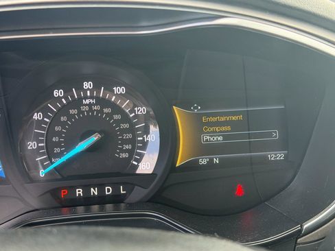 Used 2020 Ford Fusion SE FWD image 12