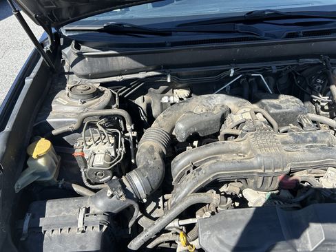 Used 2014 Subaru Outback 2.5i Premium w/ Accessory Value Package (OYS) image 34